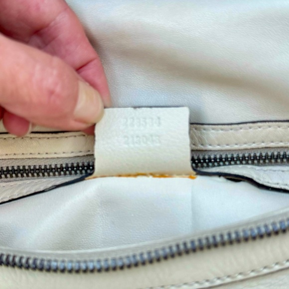 Stunning GUCCI Ivory Pebbled Calfskin Icon Bit Medium Shoulder Bag (EUC) - Picture 12 of 15